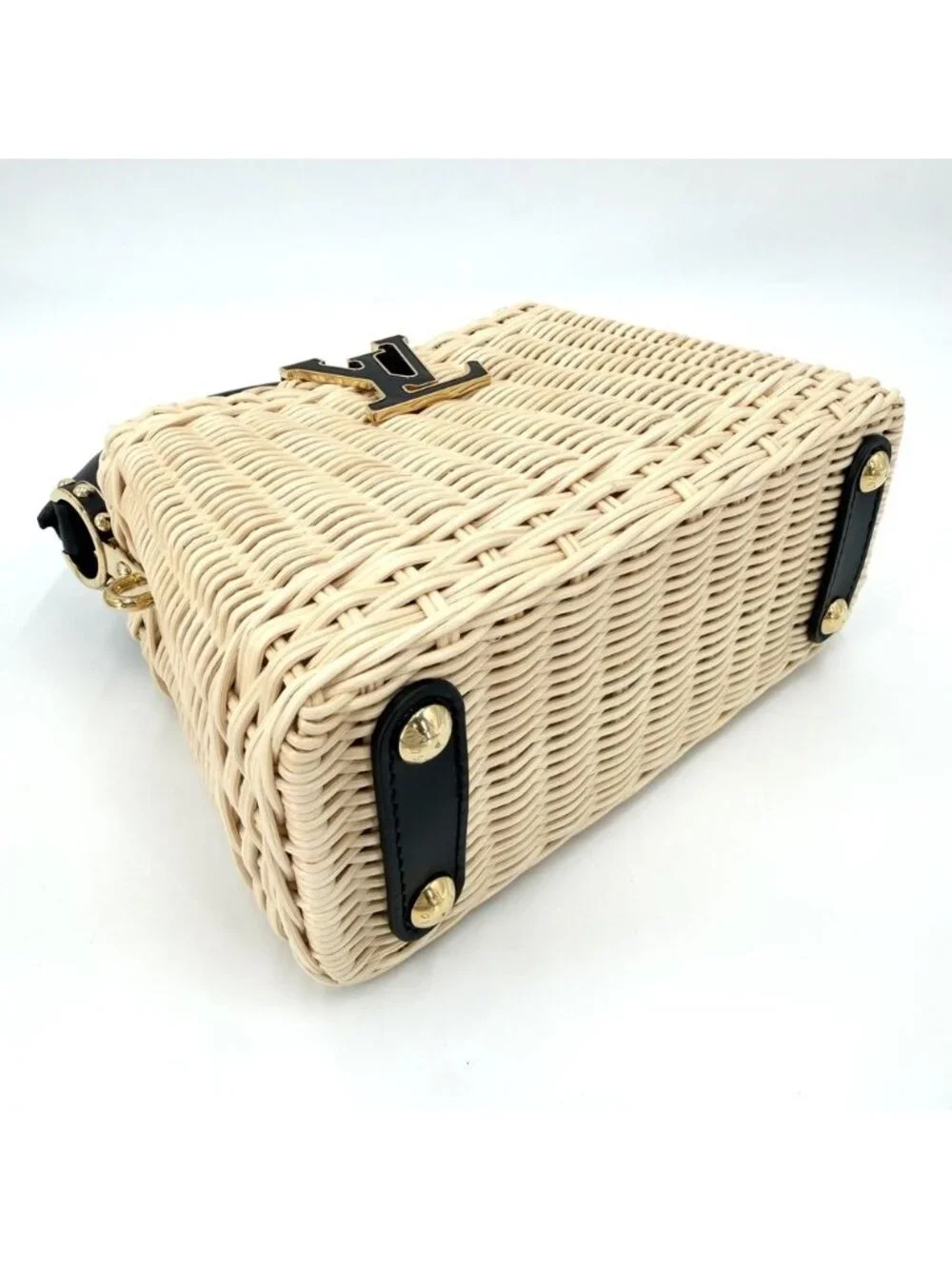 Louis Vuitton 2-Way Capucines Mini Shoulder Bag Crossbody Rattan Leather Beige
